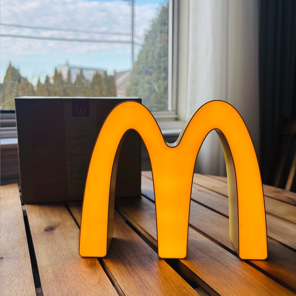 M shaped Light